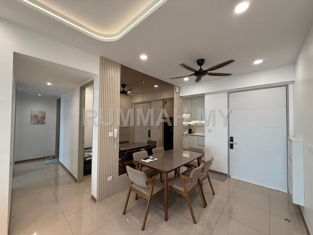condo in Gelugor, Penang — photo 4