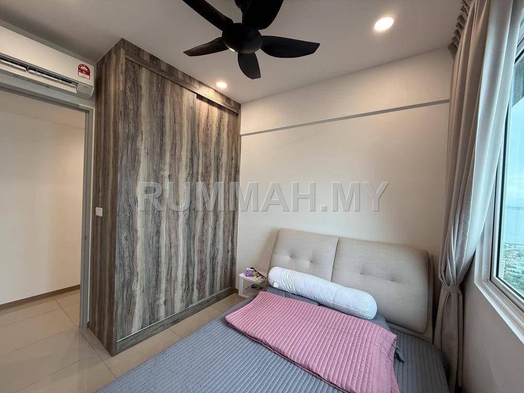 condo in Gelugor, Penang — photo 6