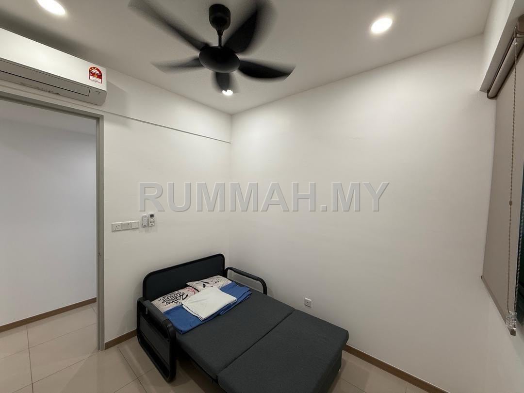 condo in Gelugor, Penang — photo 7