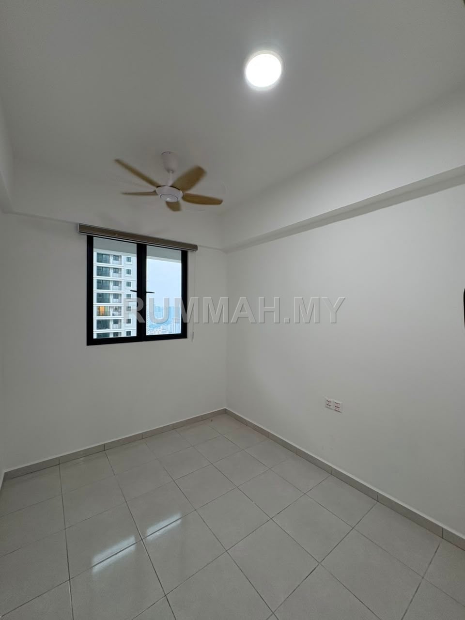 condo in Gelugor, Penang — photo 6