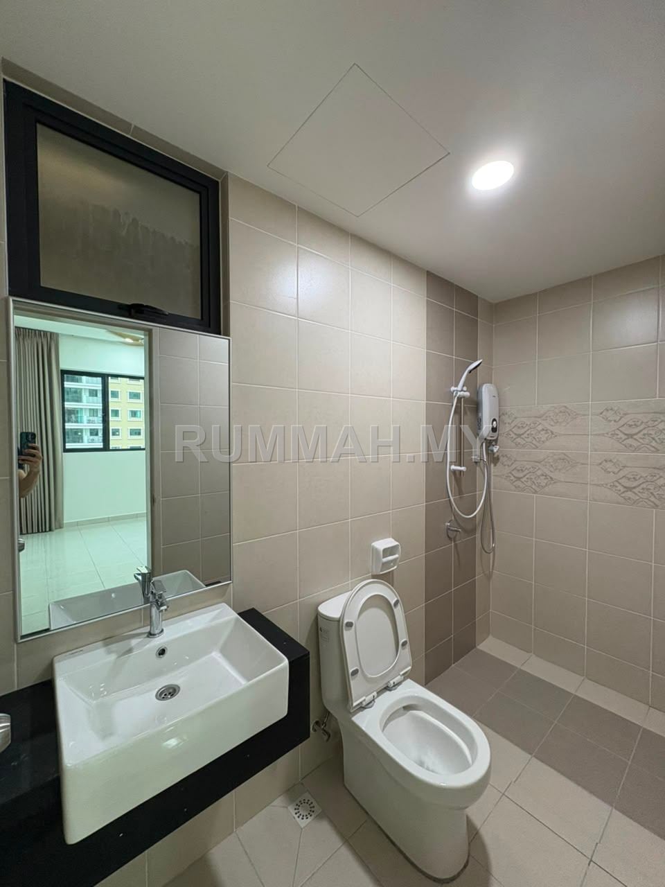 condo in Gelugor, Penang — photo 7