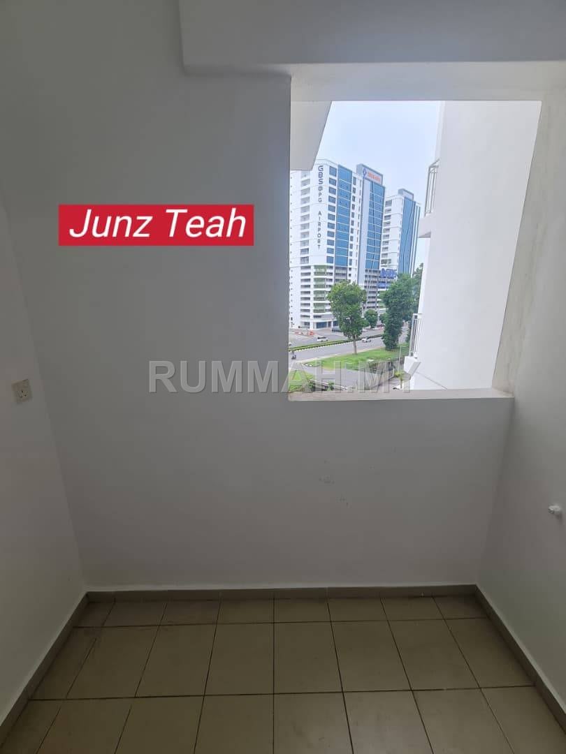 condo in Sungai Ara, Penang — photo 5