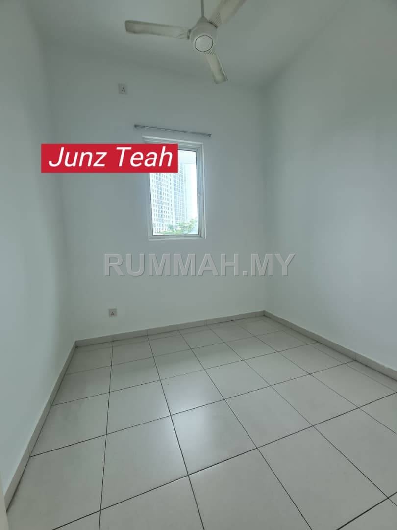 condo in Sungai Ara, Penang — photo 7