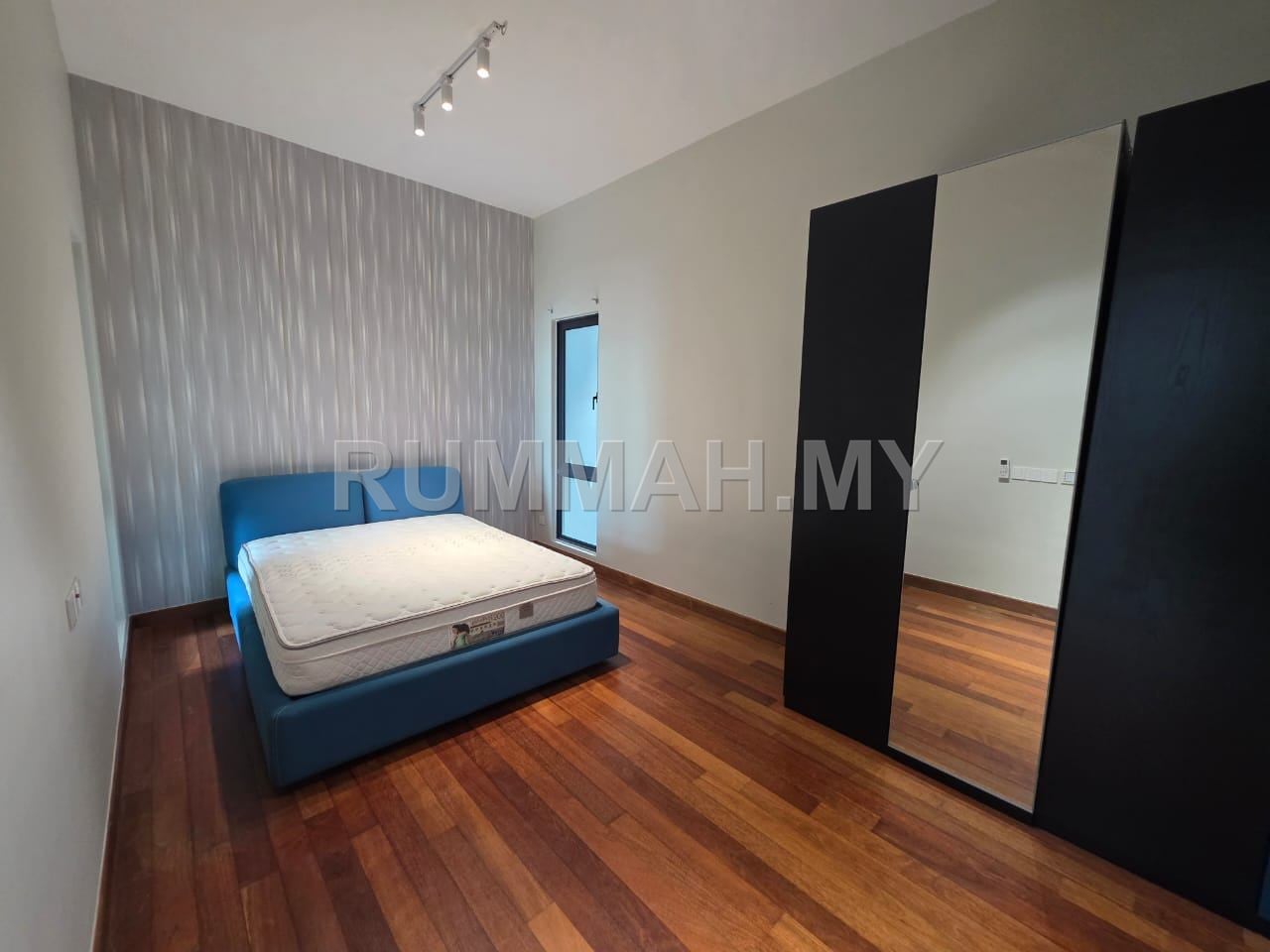 condo in Gelugor, Penang — photo 6