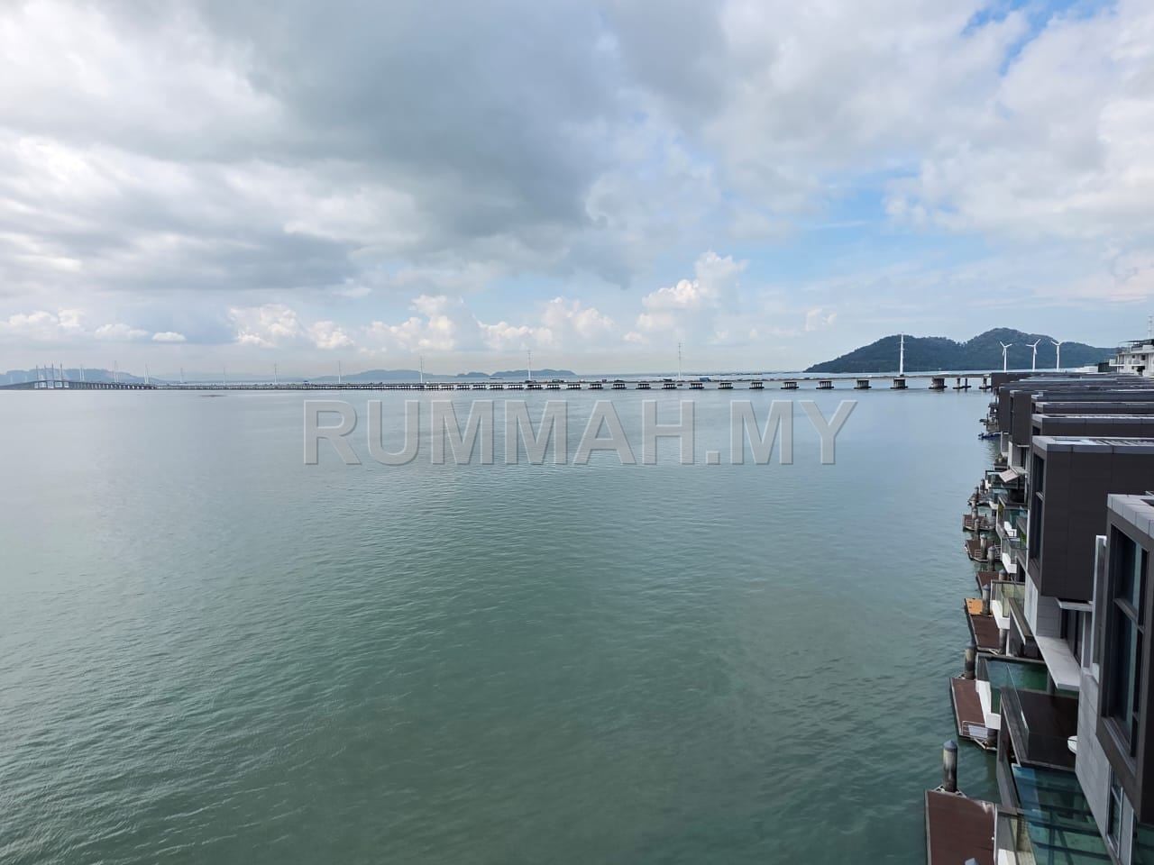 condo in Gelugor, Penang — photo 7