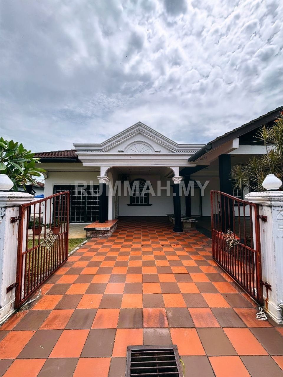 1-Storey Bungalow Taman Desa Sinaran, Dengkil, Sepang, Selangor.