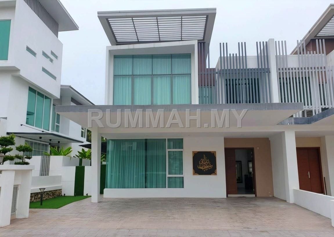 2-STOREY SEMI-D EVERGREEN GARDEN RESIDENCE CYBERJAYA PARTIALLY FURNISHED