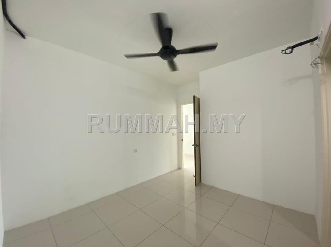 condo in Sungai Ara, Penang — photo 4