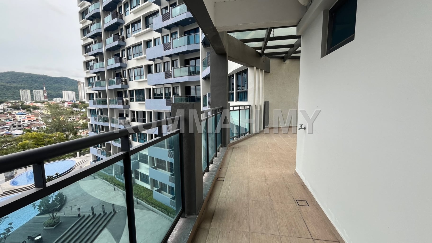 condo in Gelugor, Penang — photo 5