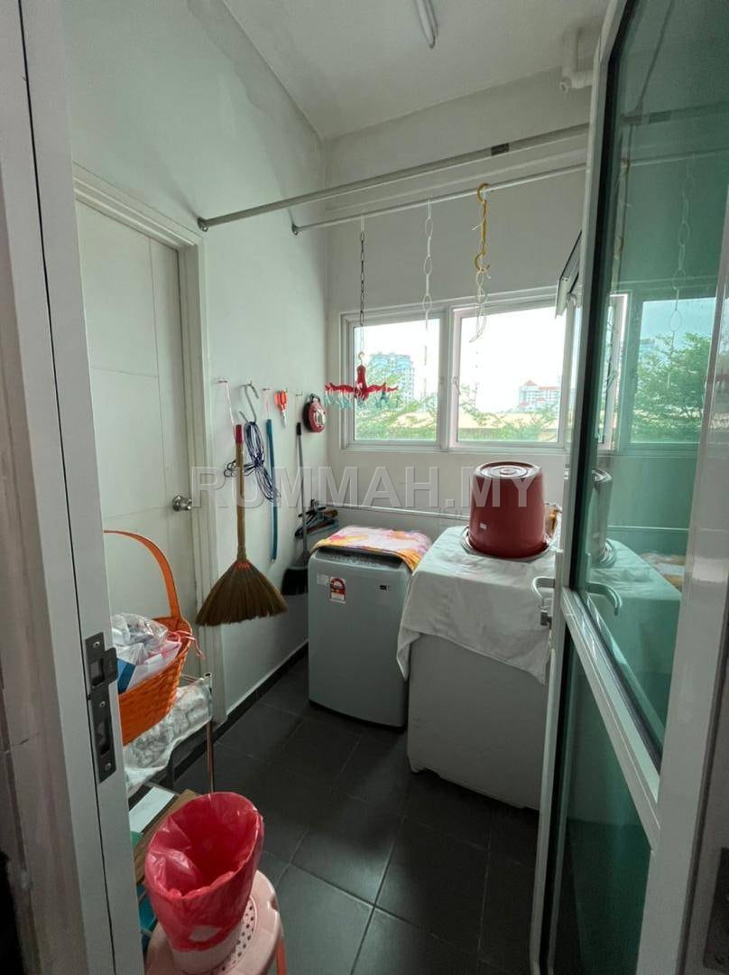 condo in Sungai Ara, Penang — photo 6
