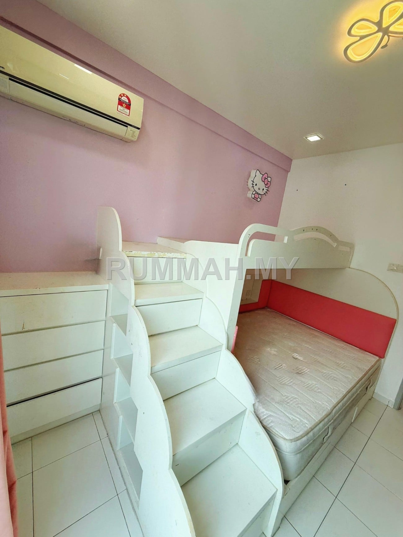 Condo for Sale @ Golden Triangle, Sungai Ara | Fully Furnished
