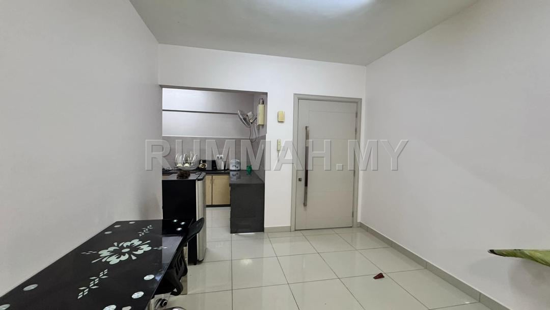 condo in Sungai Ara, Penang — photo 3