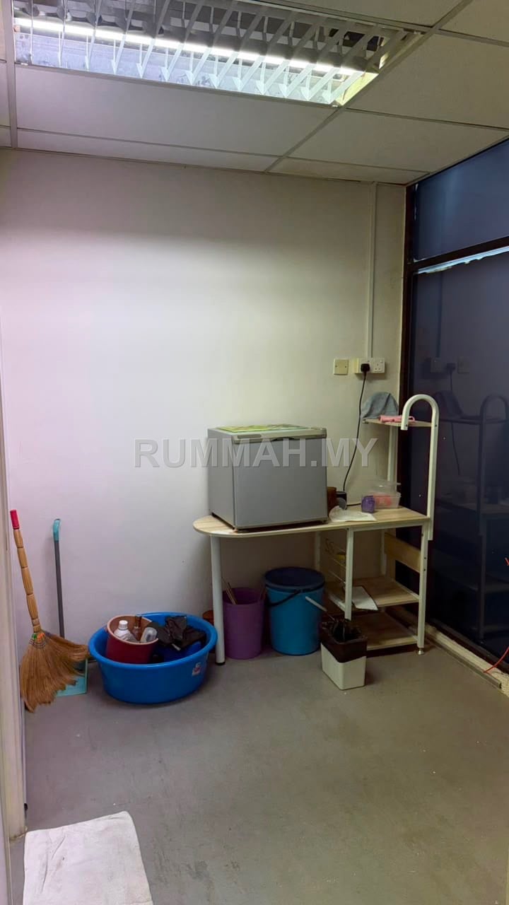 commercial in Jelutong, Penang — photo 3