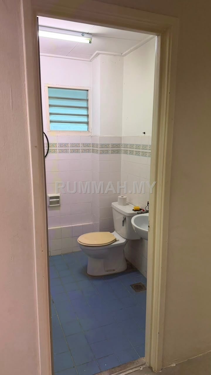 commercial in Jelutong, Penang — photo 4