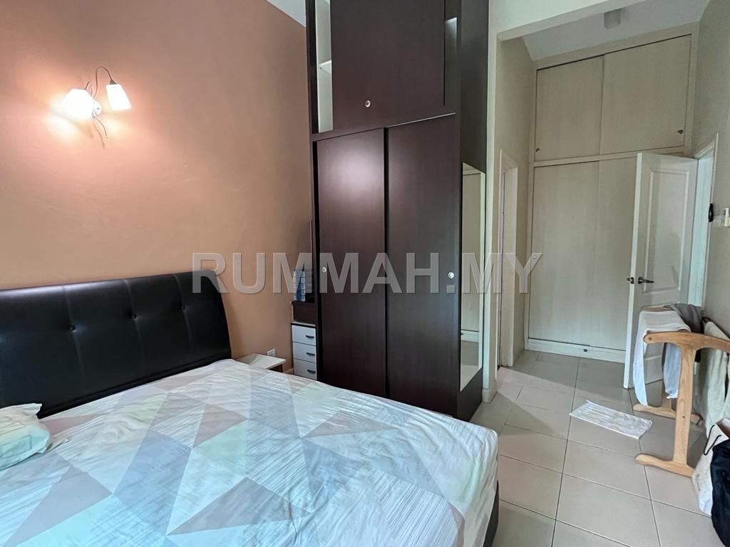 condo in Gelugor, Penang — photo 3