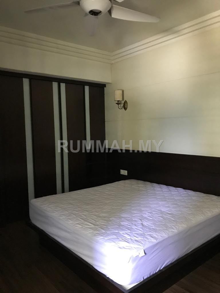 condo in Pulau Tikus, Penang — photo 4