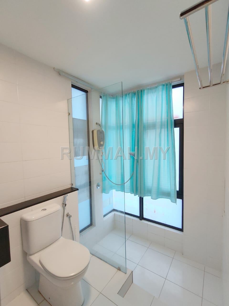 condo in Setia Alam, Selangor — photo 7