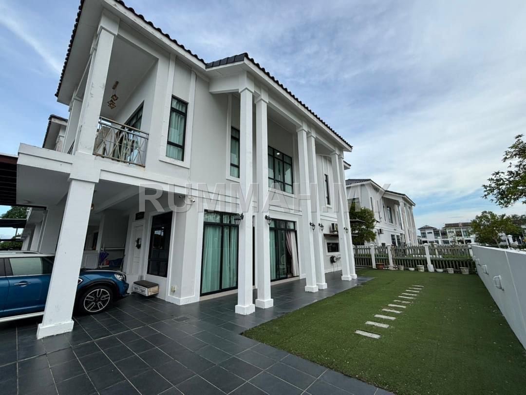 Rumah Cantik Bellow Market Di Taman Kota Masai Jb