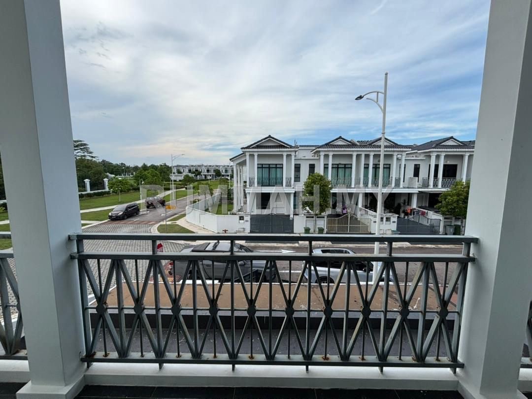house in Pasir Gudang, Johor — photo 2