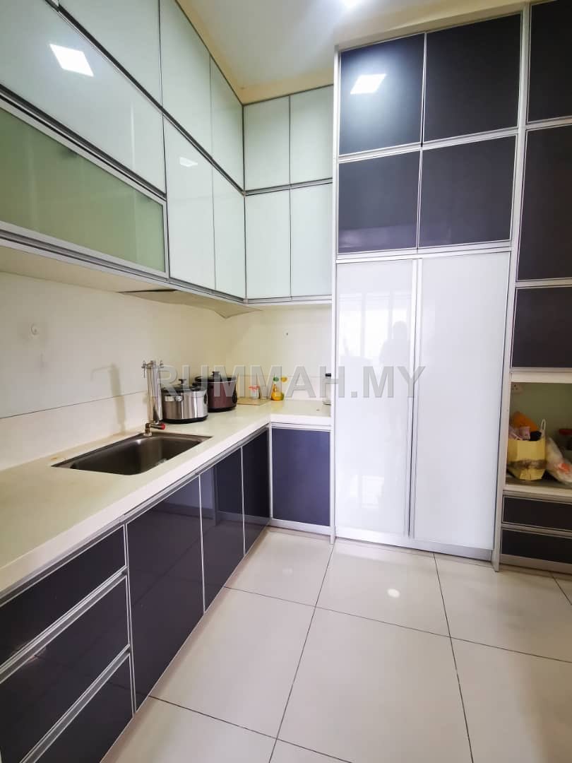 condo in Gelugor, Penang — photo 4