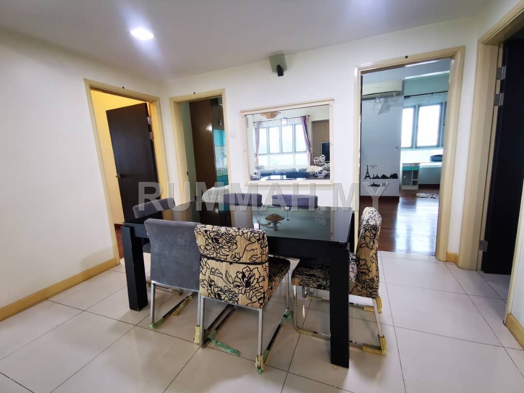 condo in Gelugor, Penang — photo 5