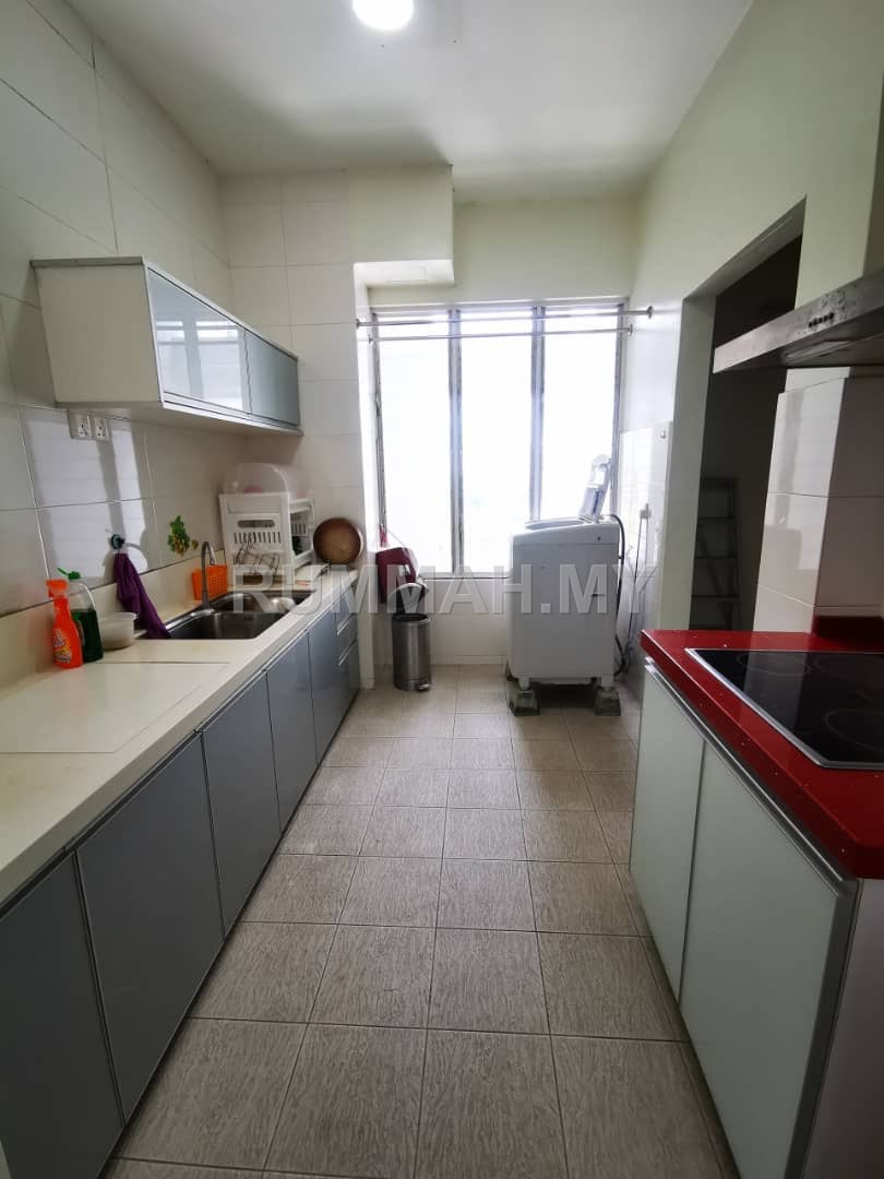 condo in Gelugor, Penang — photo 6