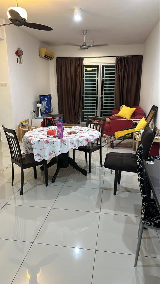10 Island Resort @ Batu Ferringhi For Rent / Sale