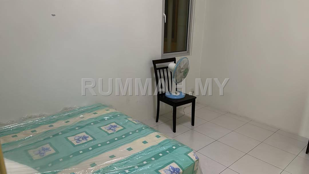 condo in Batu Ferringhi, Penang — photo 6