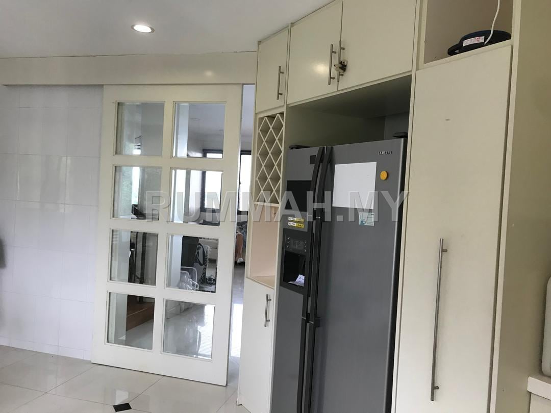 condo in Batu Ferringhi, Penang — photo 7