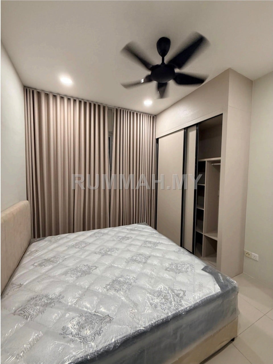 condo in Gelugor, Penang — photo 5