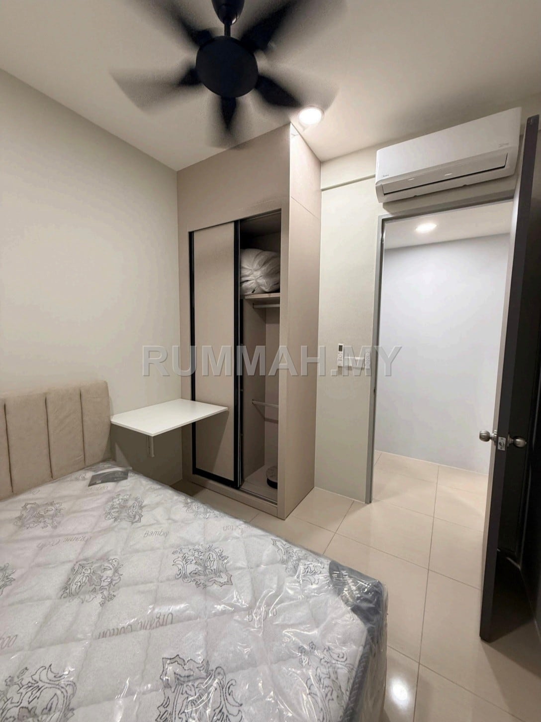 condo in Gelugor, Penang — photo 7