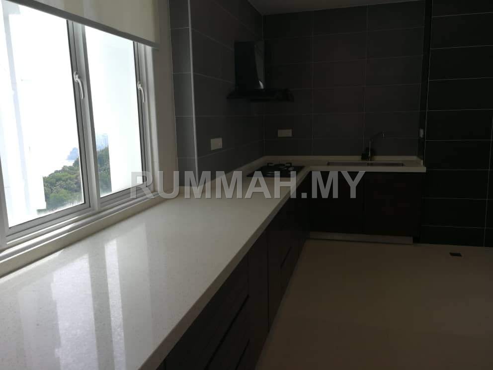condo in Batu Ferringhi, Penang — photo 4