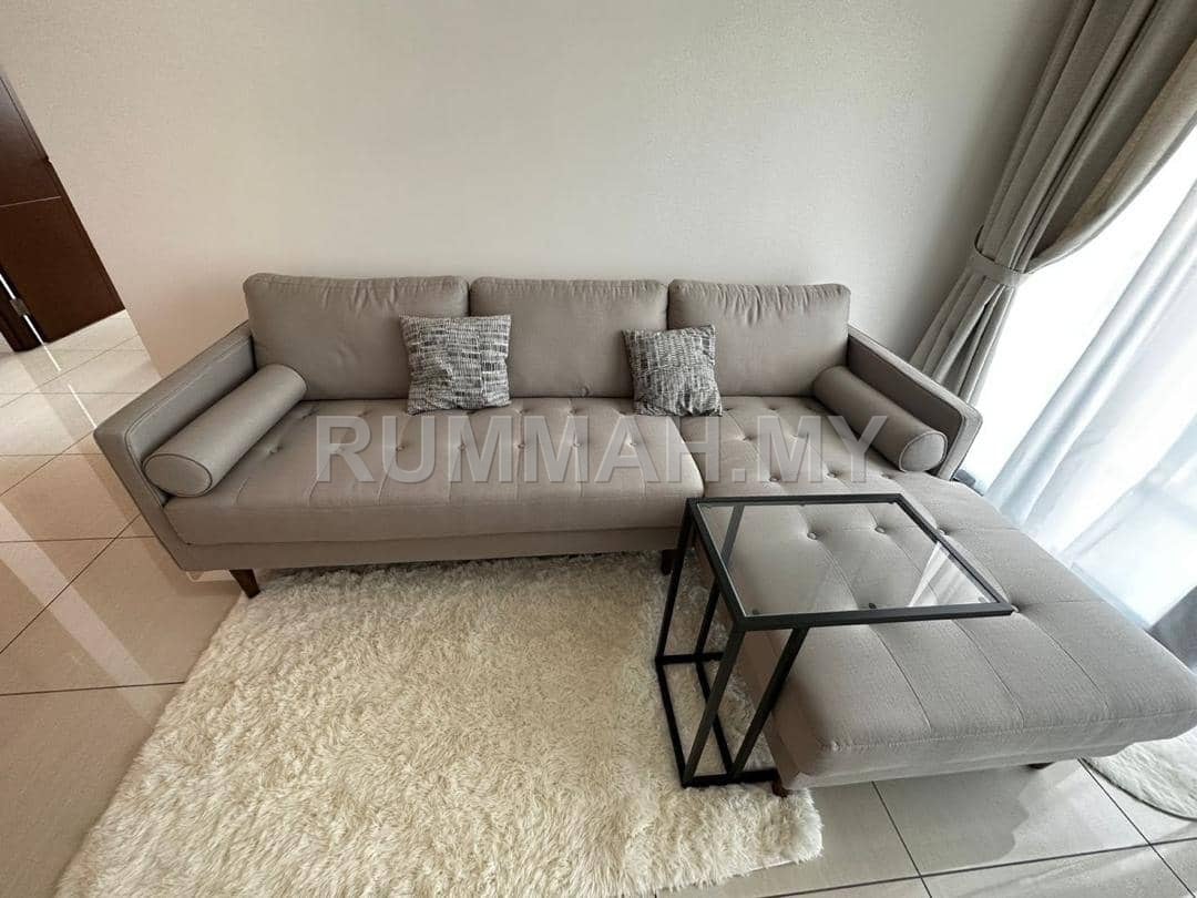Queens Residence Q2 Fully Furnished with 2 Car Parks