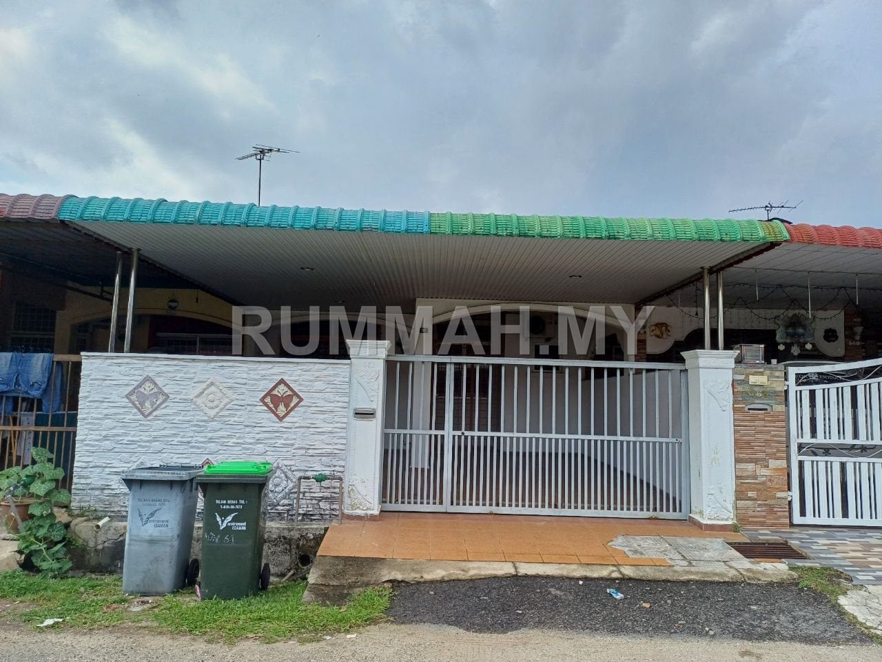 Rumah teres berdekat Lotus BPJ untuk dijual.