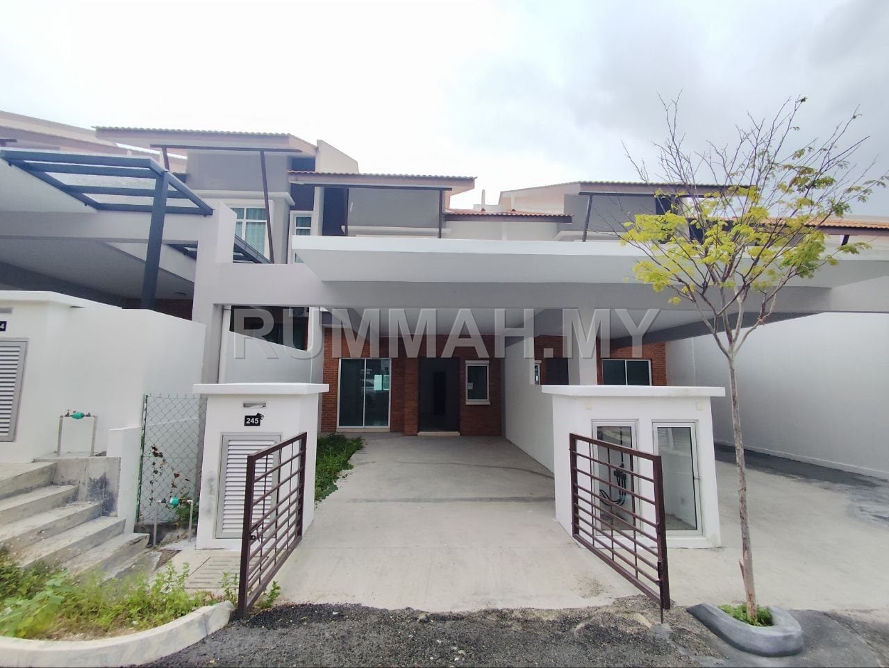 TERES 2 TINGKAT BARU Taman Pinggiran Bayu Mantau Seremban | RM520k