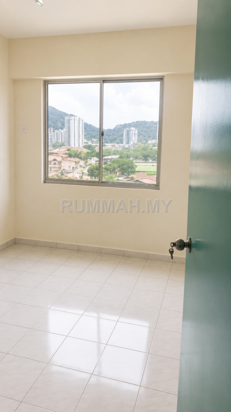 condo in Gelugor, Penang — photo 3
