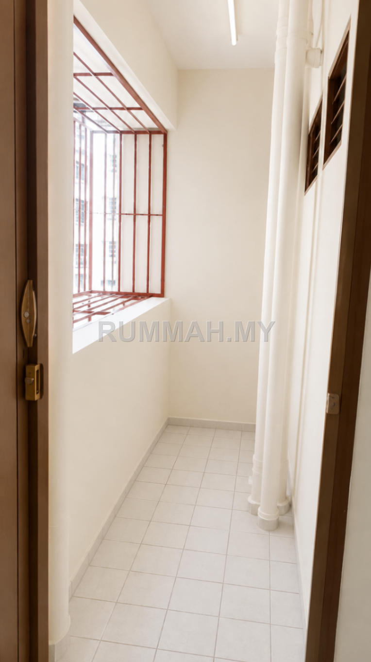 condo in Gelugor, Penang — photo 5