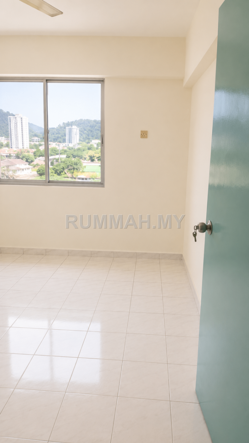 condo in Gelugor, Penang — photo 6