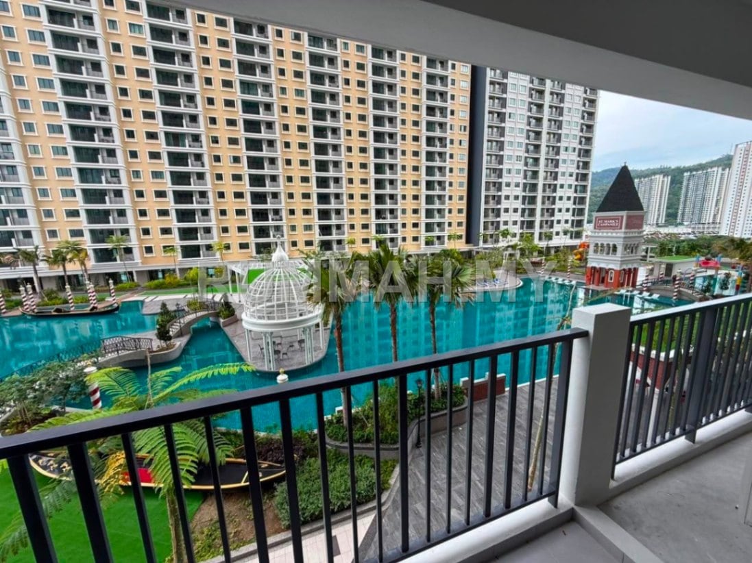 condo in Gelugor, Penang — photo 3