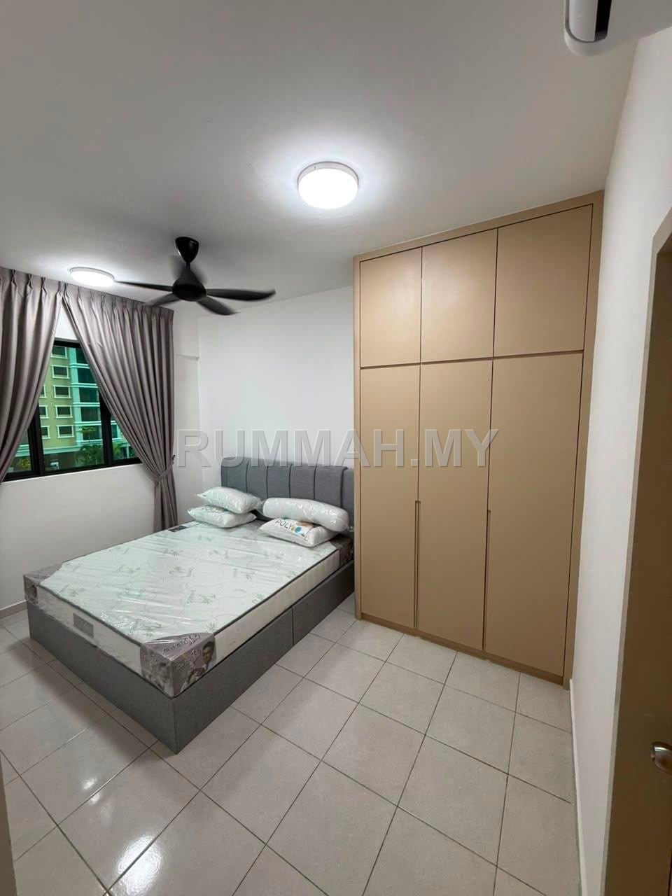 condo in Gelugor, Penang — photo 5