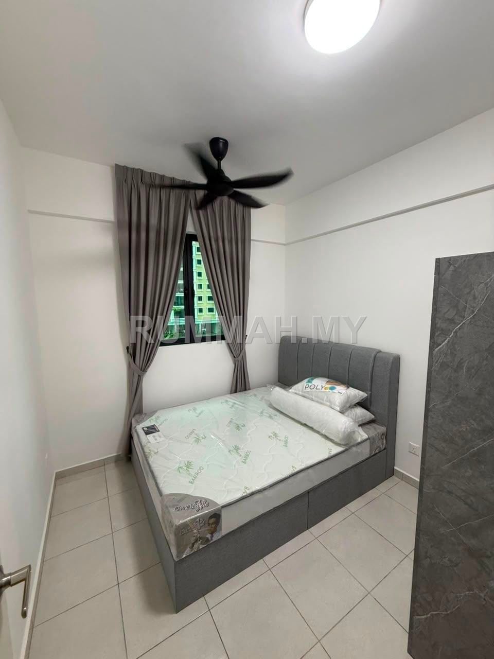 condo in Gelugor, Penang — photo 6