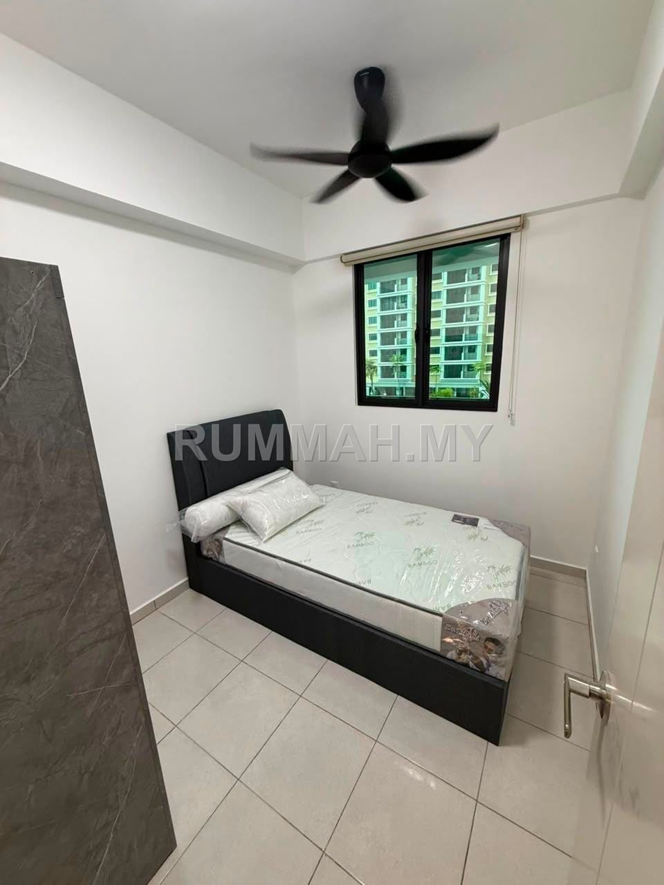 condo in Gelugor, Penang — photo 7