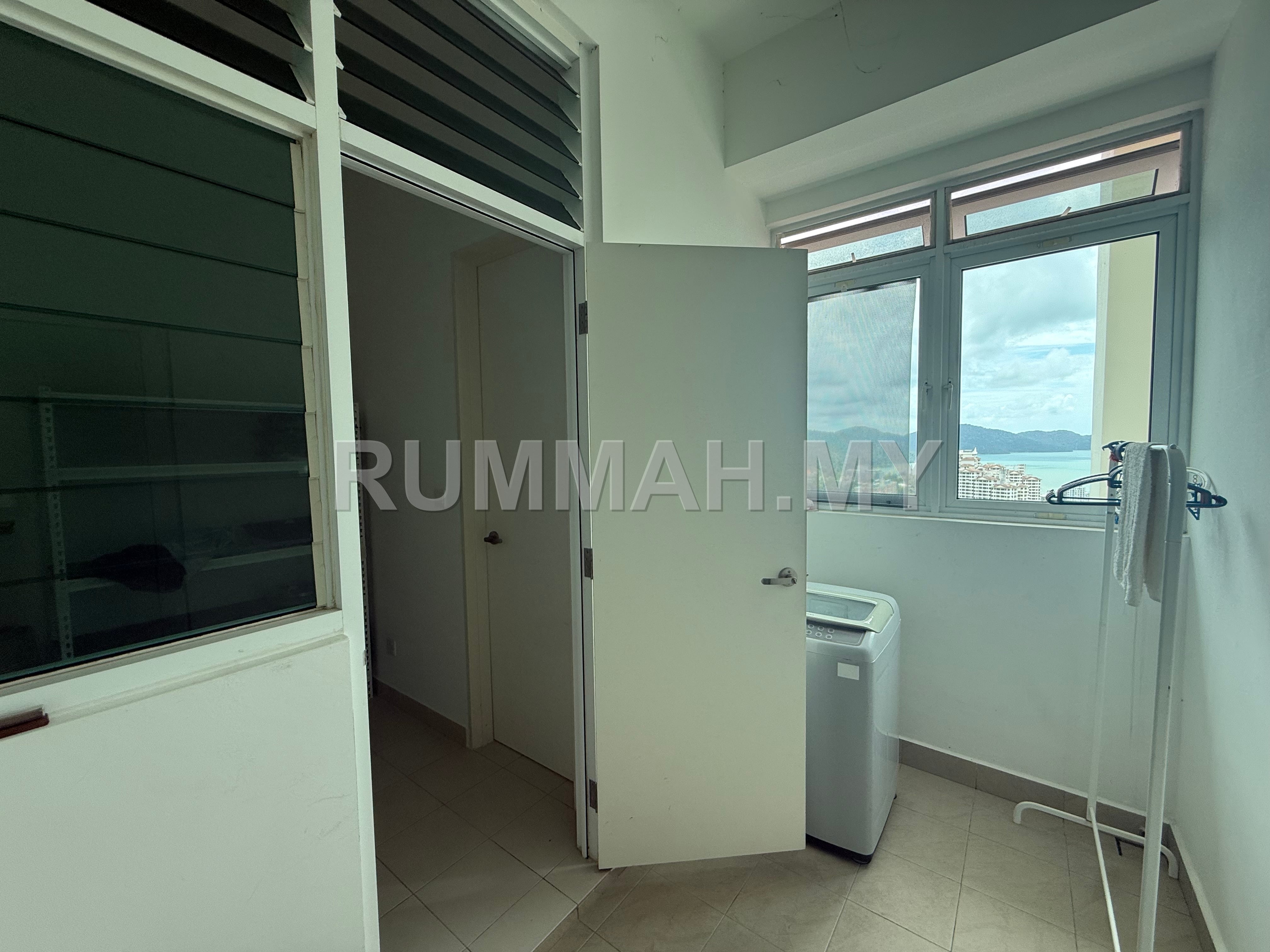 condo in Batu Ferringhi, Penang — photo 7