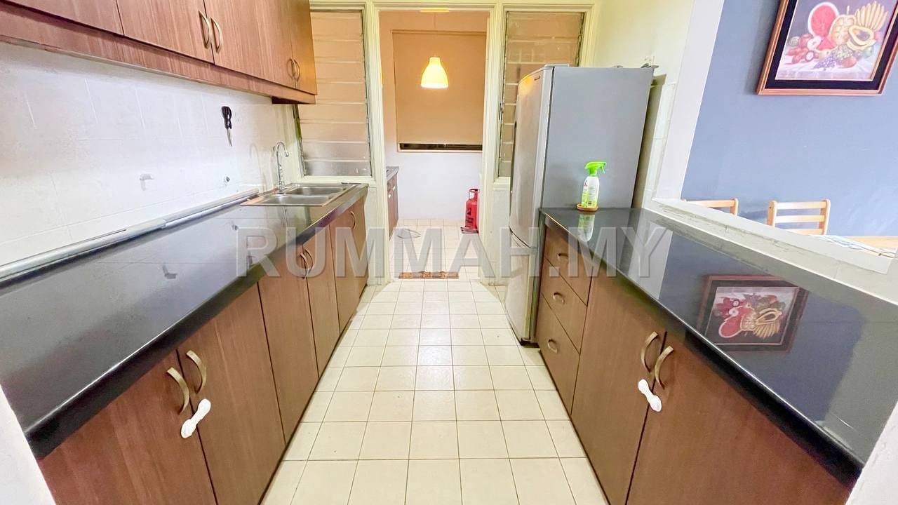 condo in cheras, Selangor — photo 5