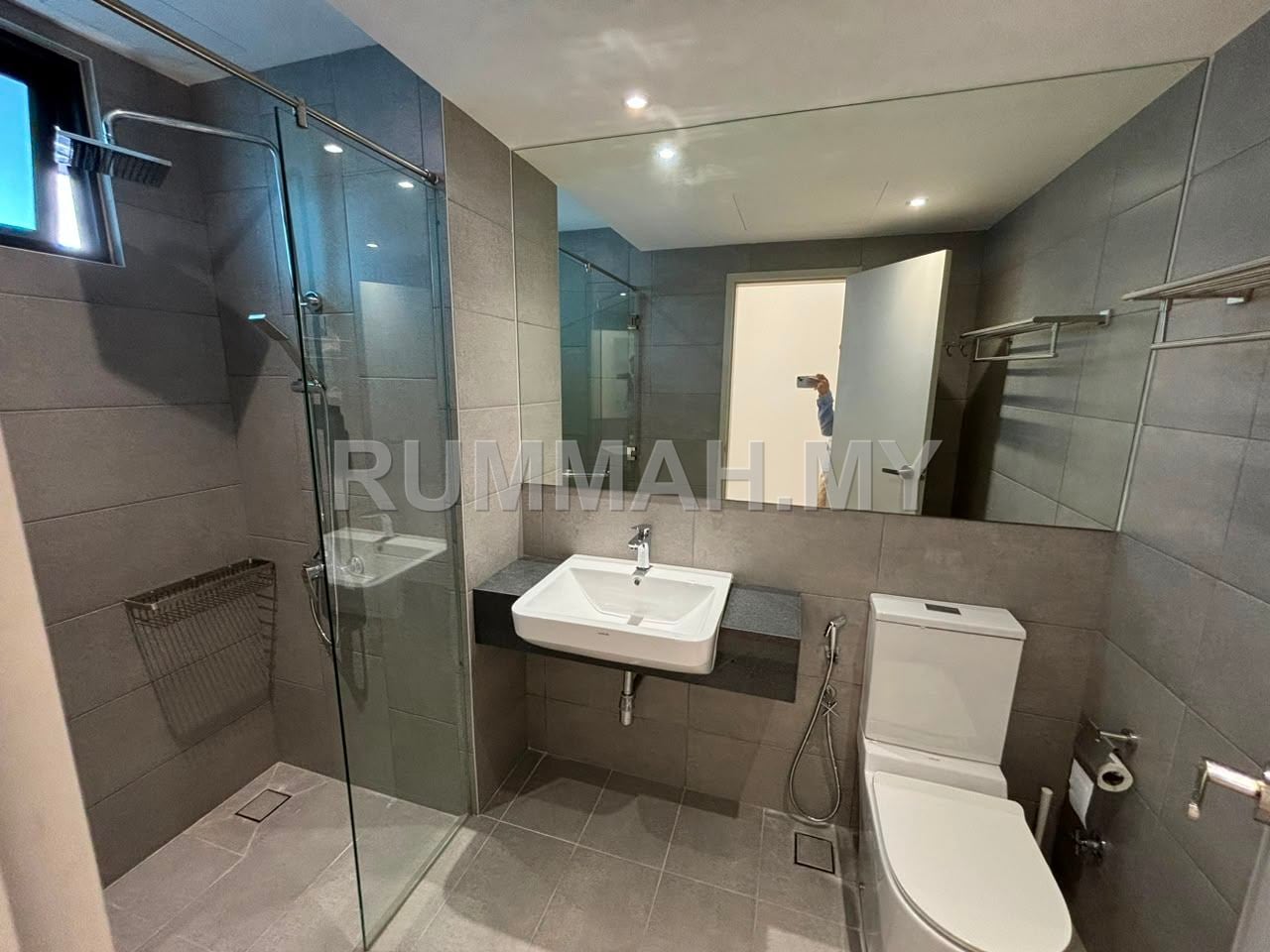 condo in Gelugor, Penang — photo 3