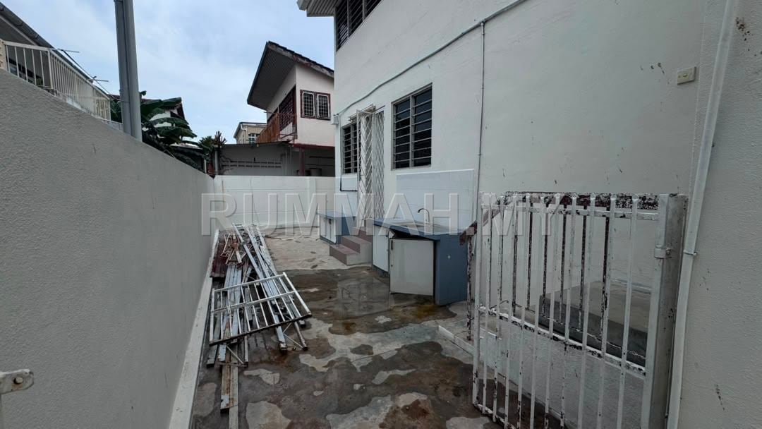 house in George Town, Penang — photo 3