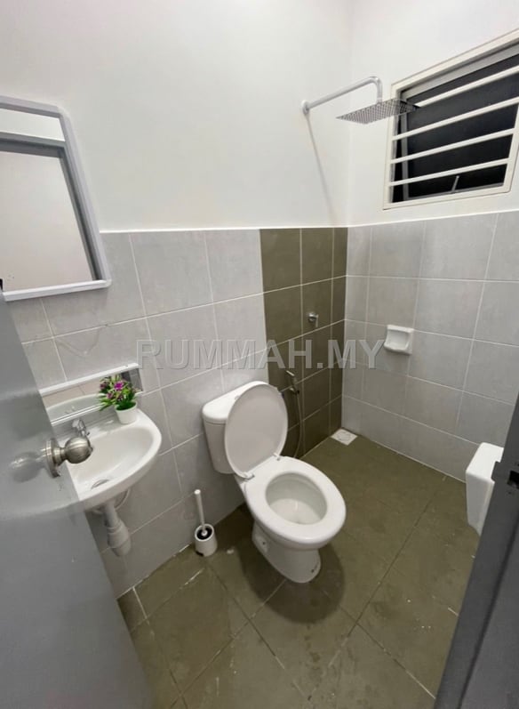condo in Petaling Jaya, Selangor — photo 5