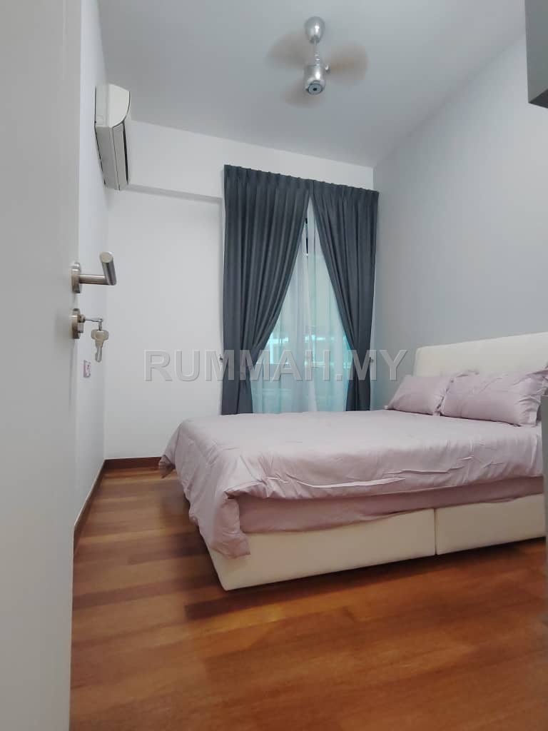 condo in Gelugor, Penang — photo 4