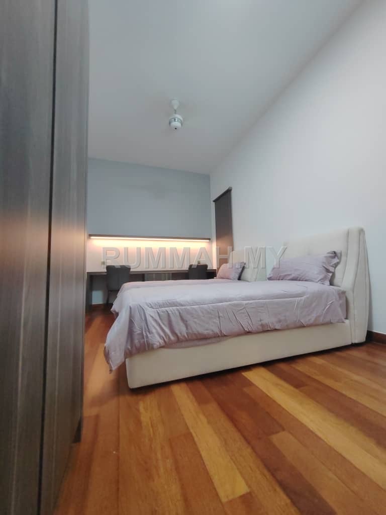 condo in Gelugor, Penang — photo 5
