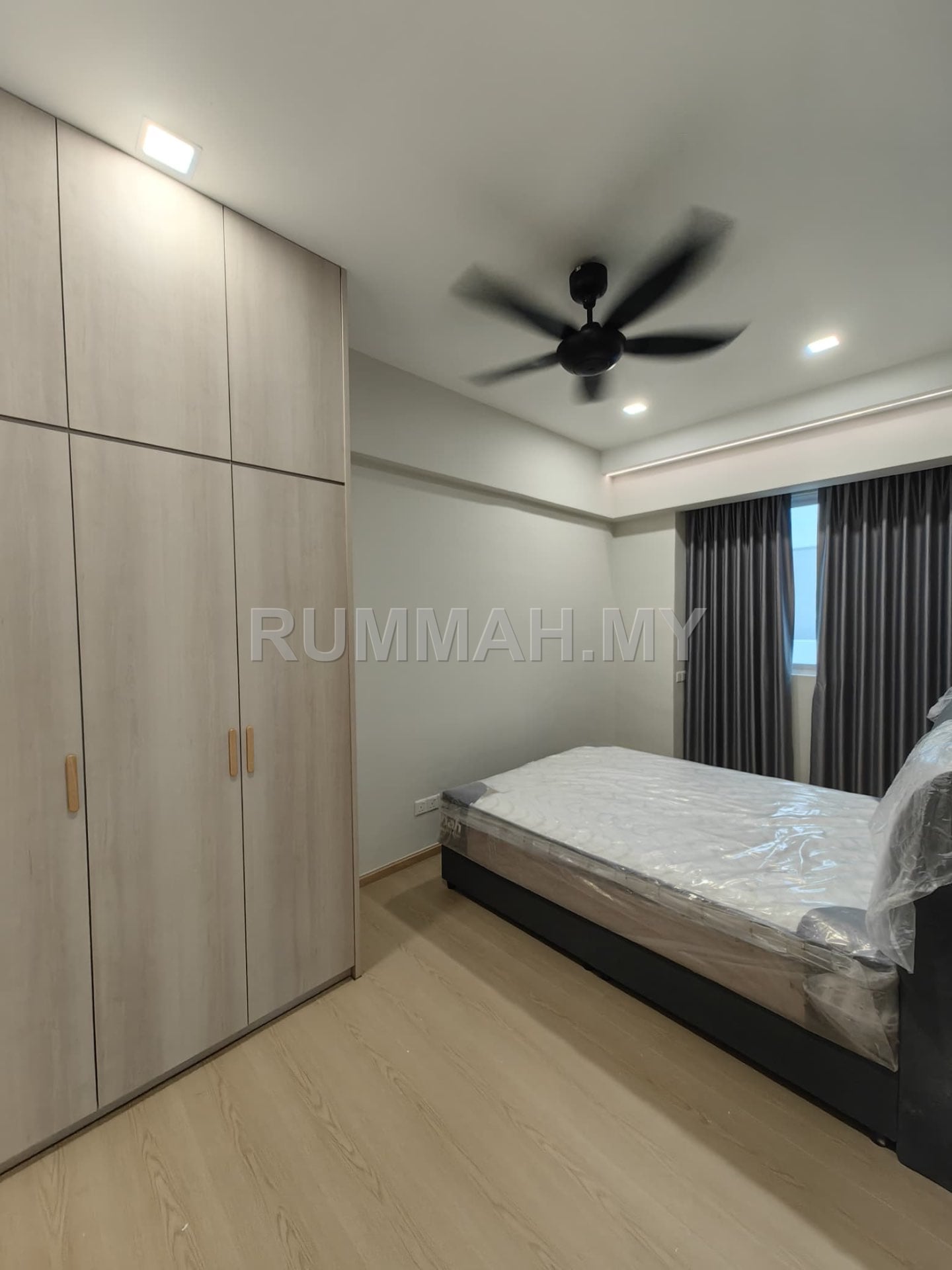 Condo for Sale @ Zen 6 Condominium, Gelugor | Freehold